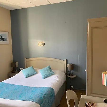 メゾン リシェ ホテル