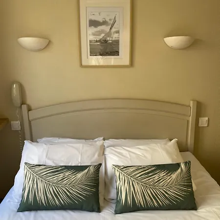 メゾン リシェ ホテル